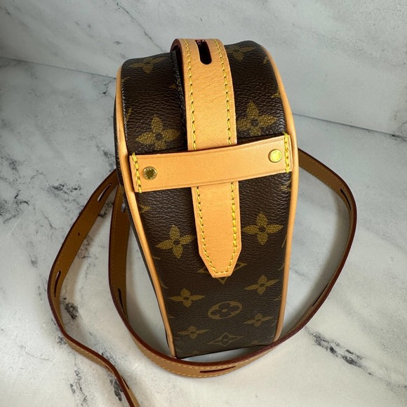 Louis Vuitton Heart bag Sac Coeur Game On Monogram Crossbody LV Rare Limited Ed - Picture 7 of 14